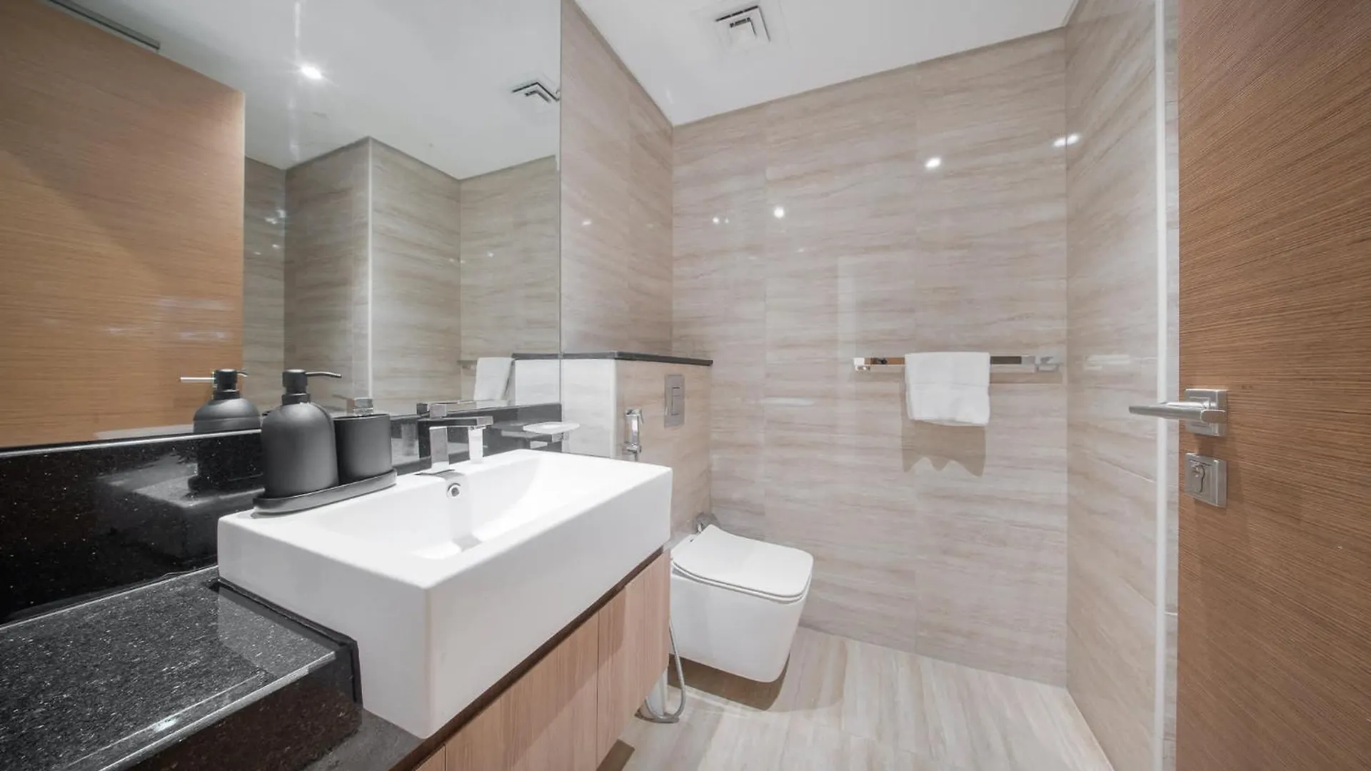 Appartement Extravagant 2 Bedroom In Urban Oasis Perfect For 4 Dubai