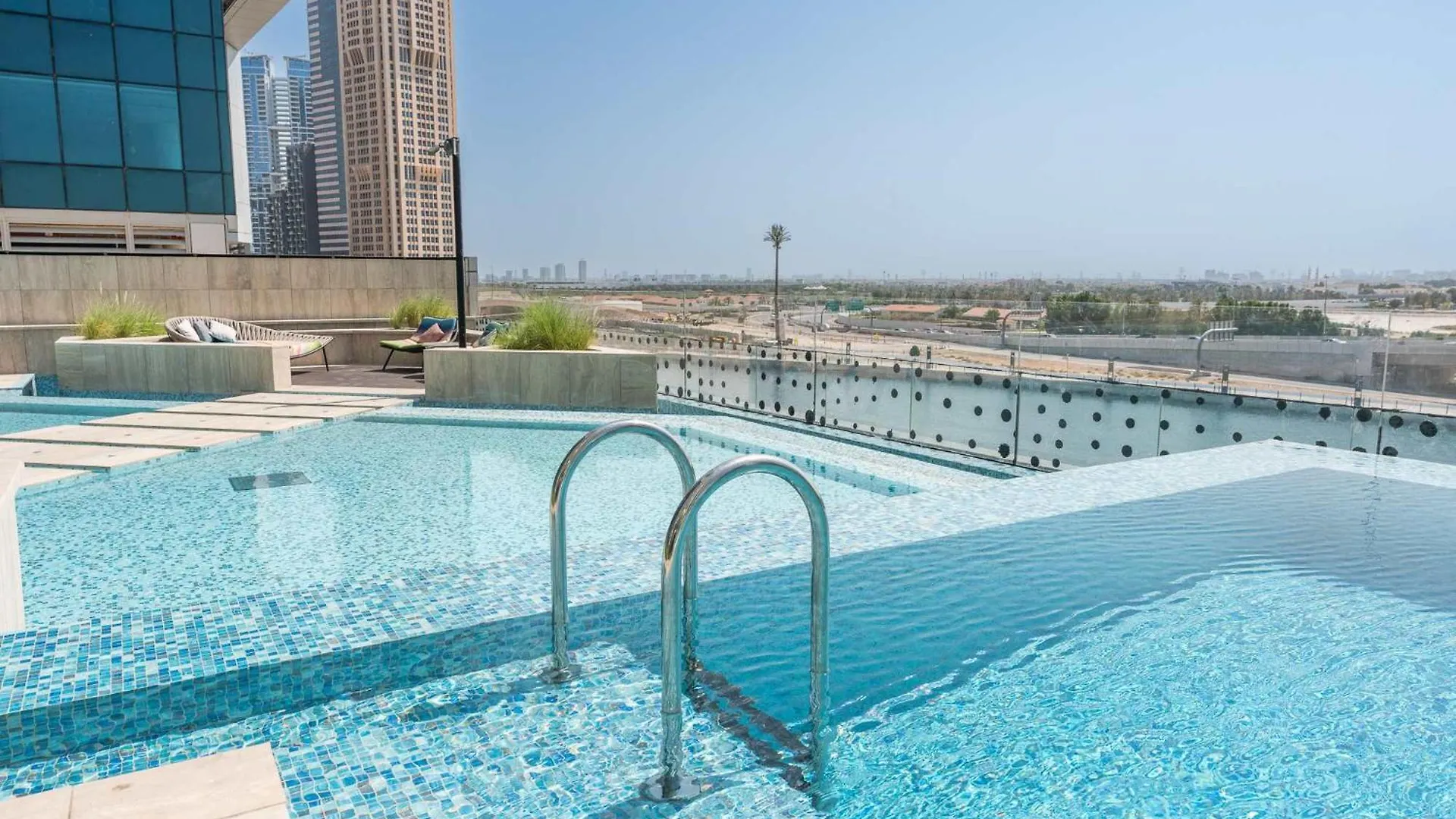 Appartement Extravagant 2 Bedroom In Urban Oasis Perfect For 4 Dubai
