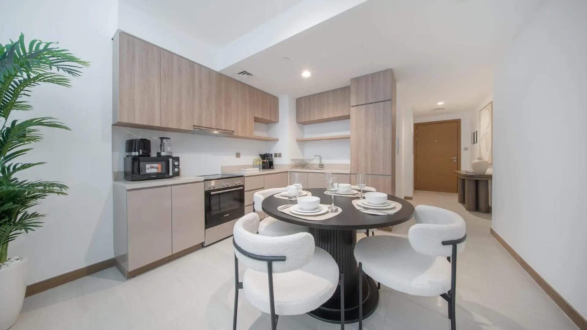 Extravagant 2 Bedroom In Urban Oasis Perfect For 4 Dubai Appartement