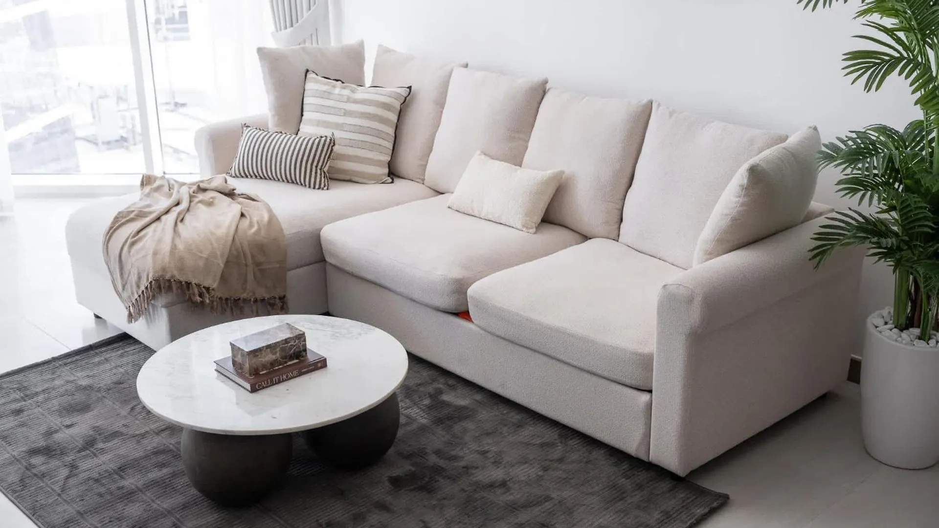 Extravagant 2 Bedroom In Urban Oasis Perfect For 4 Dubai Appartement